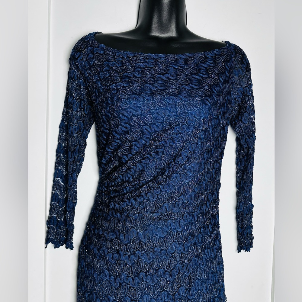 David Meister Navy Blue Lace with Gold Metallic Midi Designer Dress - Picture 5 of 8